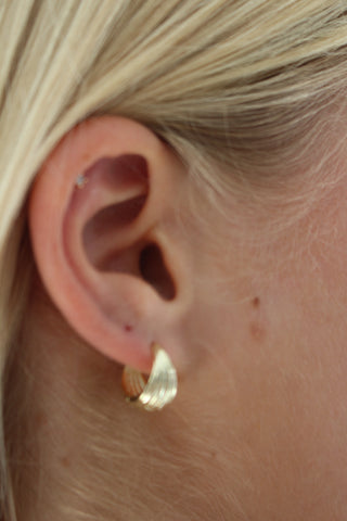 THE ALEX EARRING