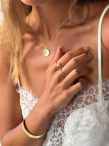 THE CIRCE NECKLACE